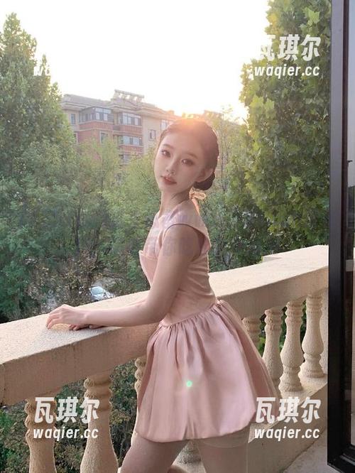 男生必备www.155.fun传送门，实时带你吃遍八卦瓜田