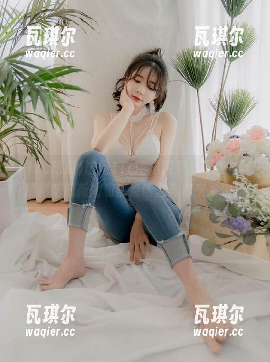 访问17c吃瓜网页，探索各种精彩吃瓜新闻和热点话题等你来发现！