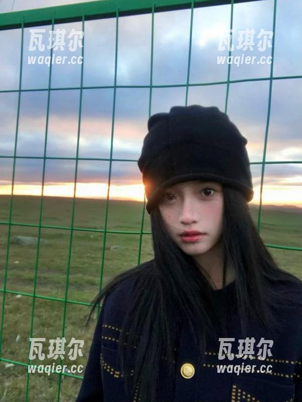 17c吃瓜 “17c吃瓜”ios应用上线,带你享受最热辣的瓜闻盛宴!
