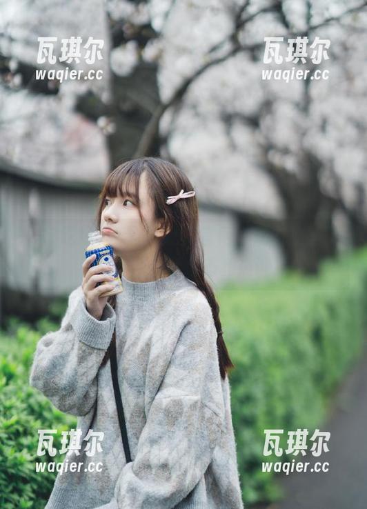 登录17吃瓜官网，随时随地了解娱乐圈最新动态和热议！