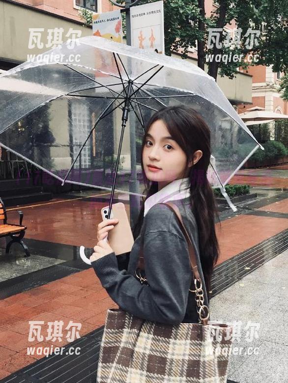 直达17吃瓜网，揭秘明星背后的那些吃瓜轶事。