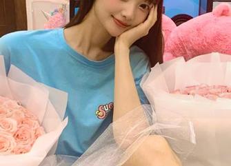 下载17吃瓜网，分享你的吃瓜心得，和我一起追踪热门新闻吧！