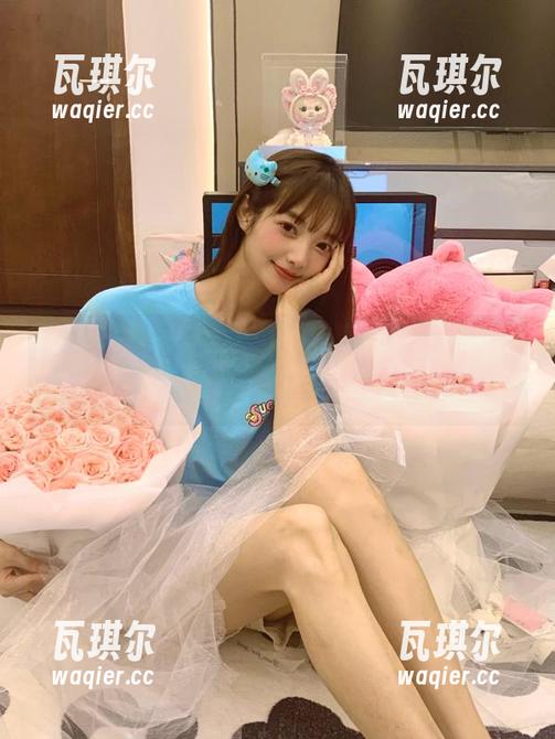 下载17吃瓜网，分享你的吃瓜心得，和我一起追踪热门新闻吧！