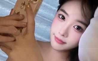 下载355fun苹果版，访问官网，轻松获取吃瓜资讯和乐趣！