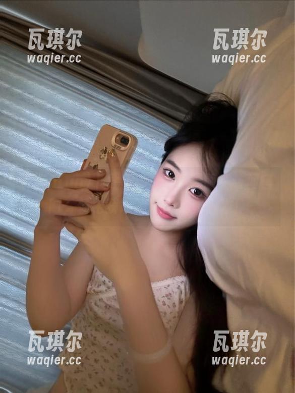 下载355fun苹果版，访问官网，轻松获取吃瓜资讯和乐趣！