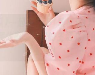 一起在“i51吃瓜热门”上免费畅游搞笑故事，让你的生活充满趣味和欢笑吧！