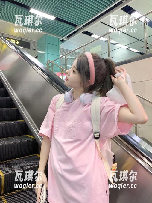 51在线吃瓜 想要获取最新八卦资讯?快来“51在线吃瓜”入口,解锁娱乐圈的秘密!