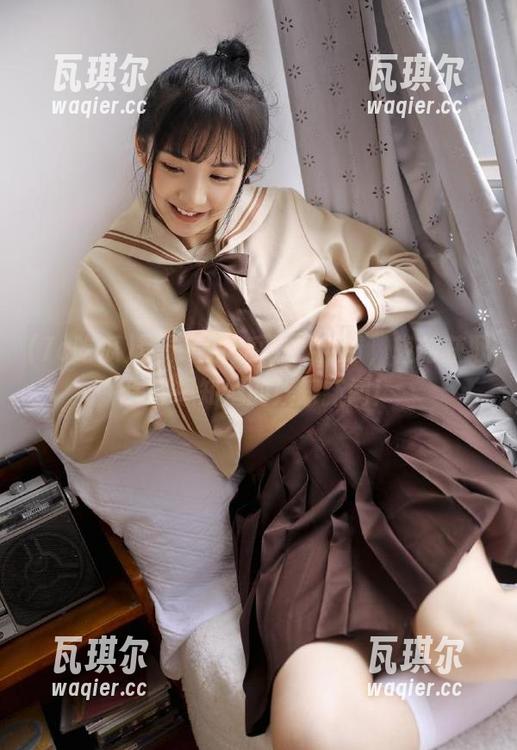 登录7c吃瓜热门入口，轻松获取你最想知道的娱乐新闻！