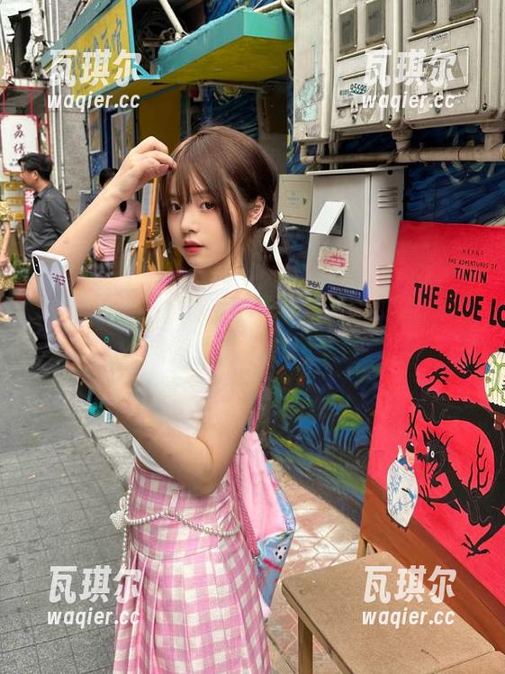 91精品吃瓜入口开启你的吃瓜新生活，趣闻不断！
