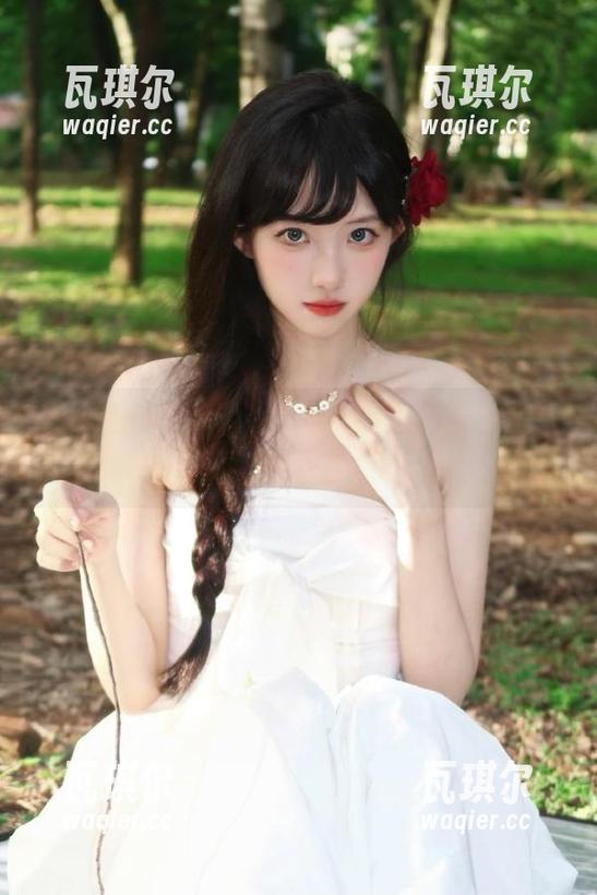 ccgg 在ccgg上今日吃瓜,发布最新娱乐新闻,热度瞬间飙升!