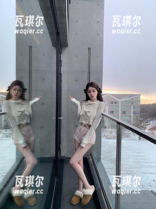 在cgg吃瓜黑料官网，让我们一起来下载有趣的黑料！