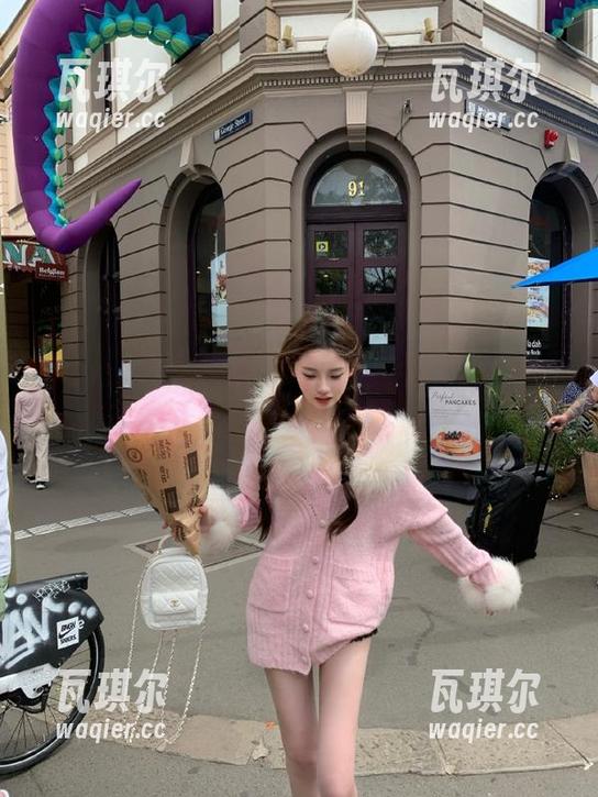 使用hlw苹果版，看看有哪些有趣的八卦可以一起吃瓜，分享你的看法！