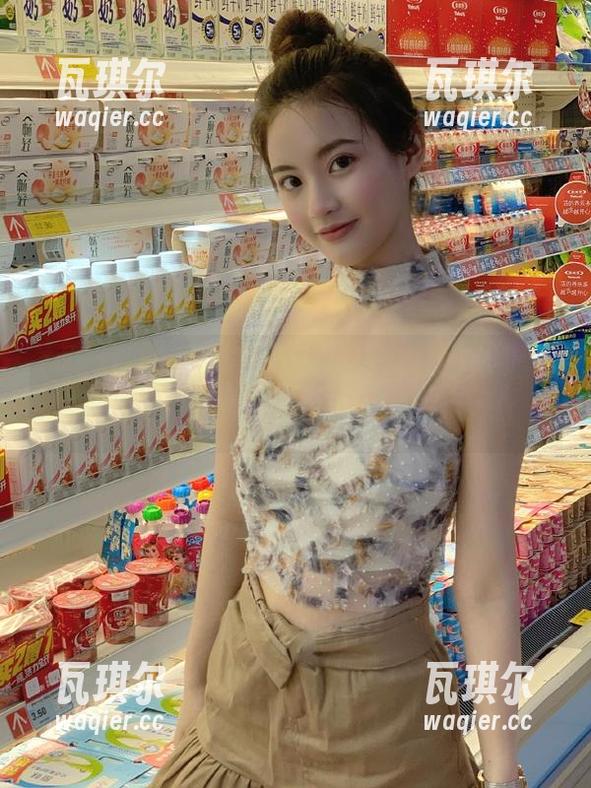 先登录www.zzzttt，再使用地址查找，享受丰富多彩的吃瓜体验