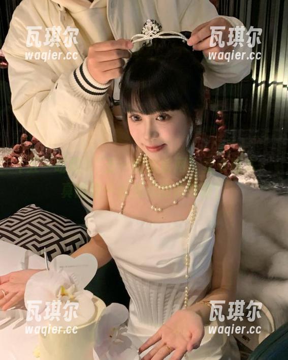 “五一吃瓜官网”安卓版本，真的是一言难尽的体验啊！
