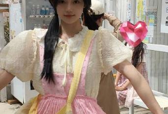在线体验免费吃瓜网，下载后获取最新热瓜信息，尽情吃瓜！