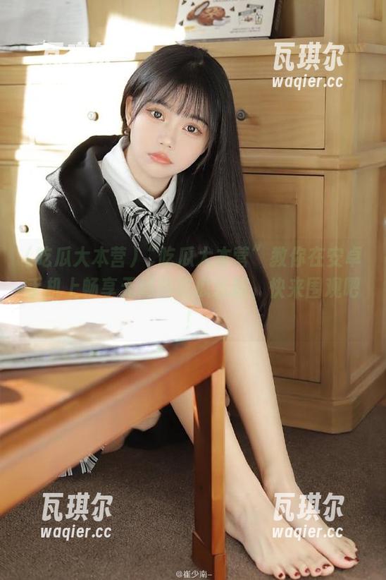 吃瓜大本营 “吃瓜大本营”教你在安卓手机上畅享无尽的吃瓜乐趣,快来围观吧!
