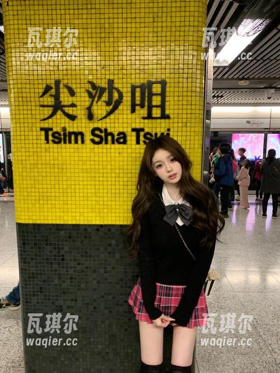 www.吃瓜瓜.com：在线分享美味瓜果，边吃瓜边追踪热辣八卦趣闻！