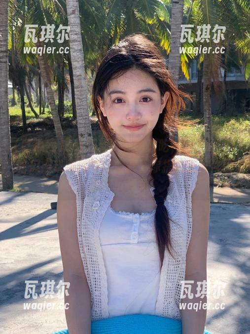 吃瓜网 hot爆新闻等你来吃,www.51吃瓜网苹果版与官网将为你提供无与伦比的吃瓜视角!