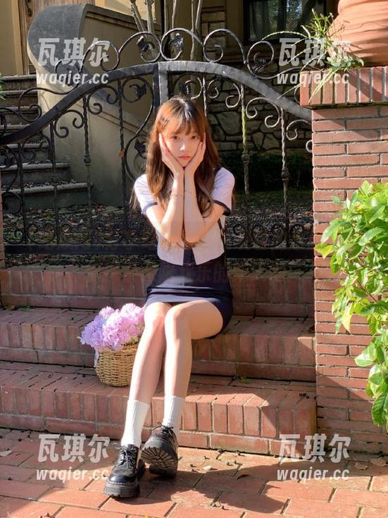 分享吃瓜网在线观看的乐趣，带你探索无限欢乐的新天地！