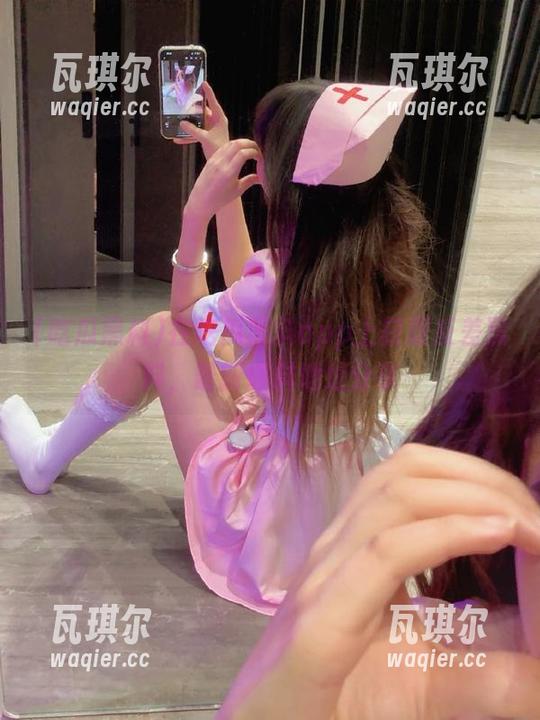 吃瓜黑料 在吃瓜黑料app上获取反差黑料,最新爆料地址分享