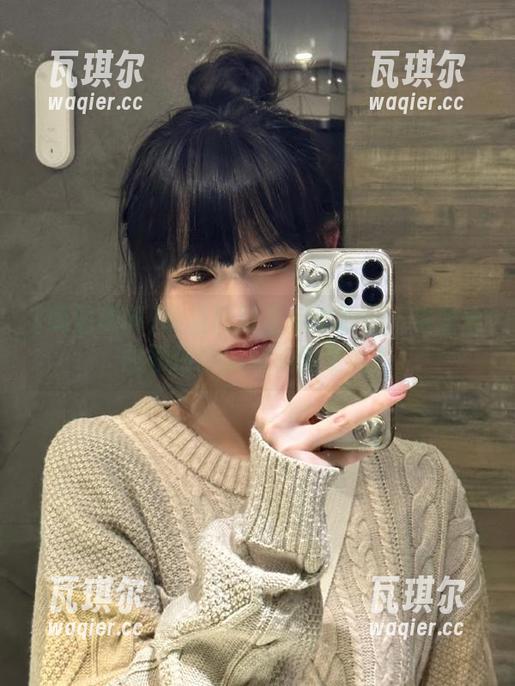 明星黑料 明星黑料背后的故事:资源分配如何影响明星的发展?