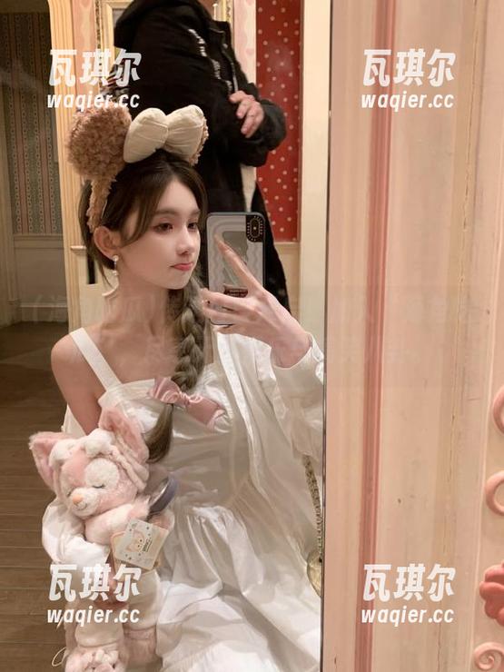 传送门已开启！加入“海角吃瓜”，尽享无尽娱乐与搞笑八卦。