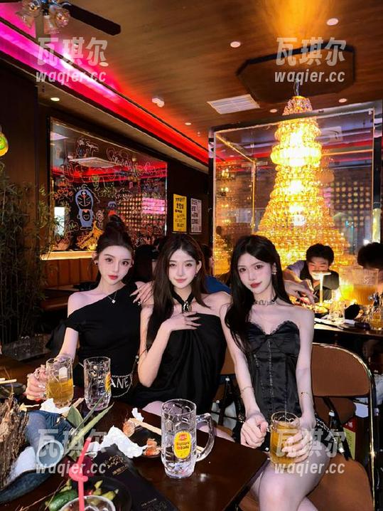 如何快速获取黑料热点事件信息？使用黑料不打烊的地址和app