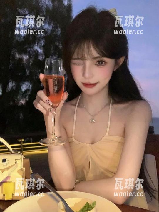 黑料不打烊 不想错过最新黑料?点击传送门,下载“黑料不打烊”最新地址。