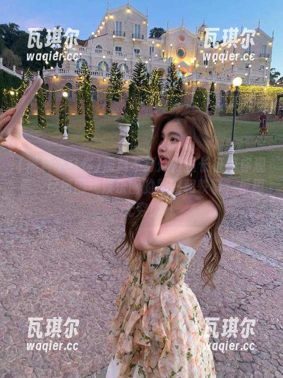 黑料不打烊万里长征陪你观看，尽情围观娱乐圈的黑料和轶事，乐趣无穷！