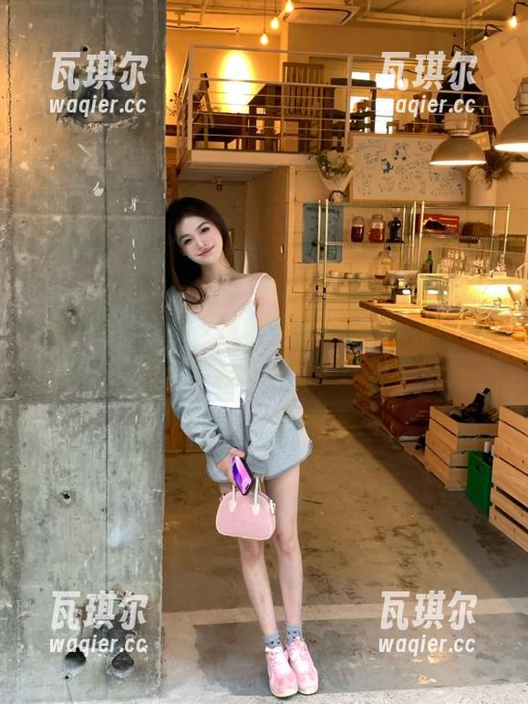 探索zztt21.ccm黑料不打烊的秘密，在线入口让你吃瓜不停！