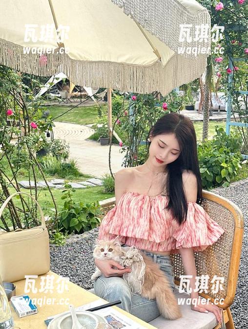 黑料在线ios入口这波真香，妹子们不追可惜的吃瓜神器！