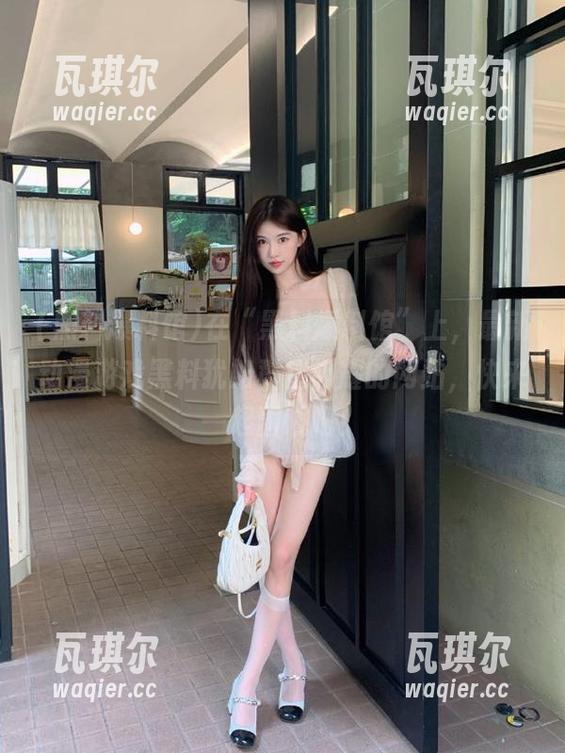 在“黑料爆料馆”上，最新动漫游戏黑料犹如群星闪耀的网站，快来一起围观吧！