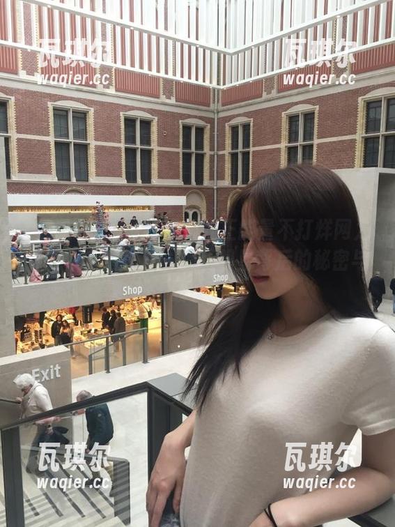 黑料社正能量 黑料社正能量不打烊网为你提供丰富资源,揭示明星背后的秘密与故事!