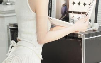 “黑料老司机”上线免费专区，助你快速吃瓜，追踪最新黑料动态！